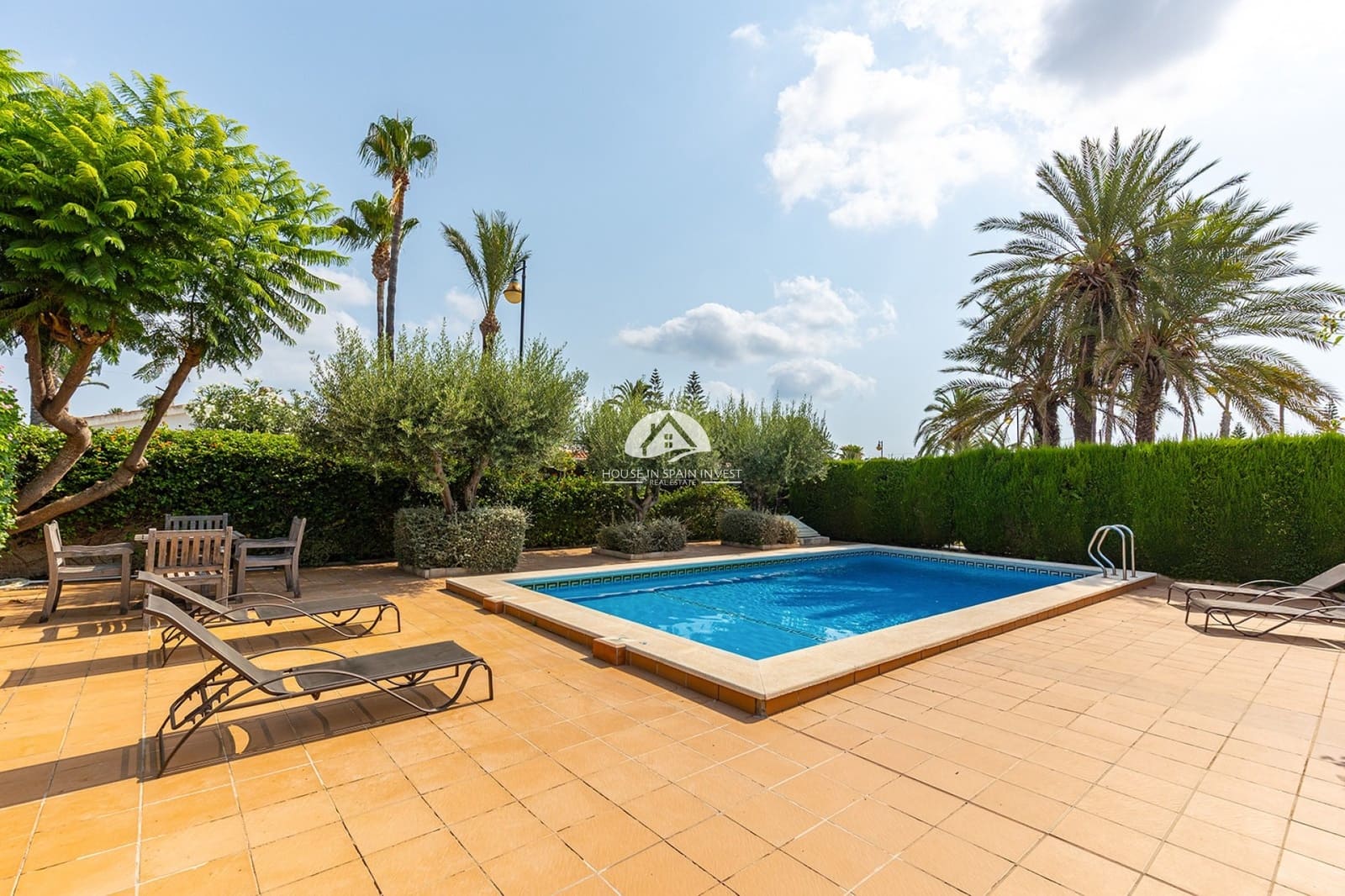 3 chambre Villa/Maison à vendre à Torrevieja avec piscine garage - 649 000 € (Ref: 10042360)