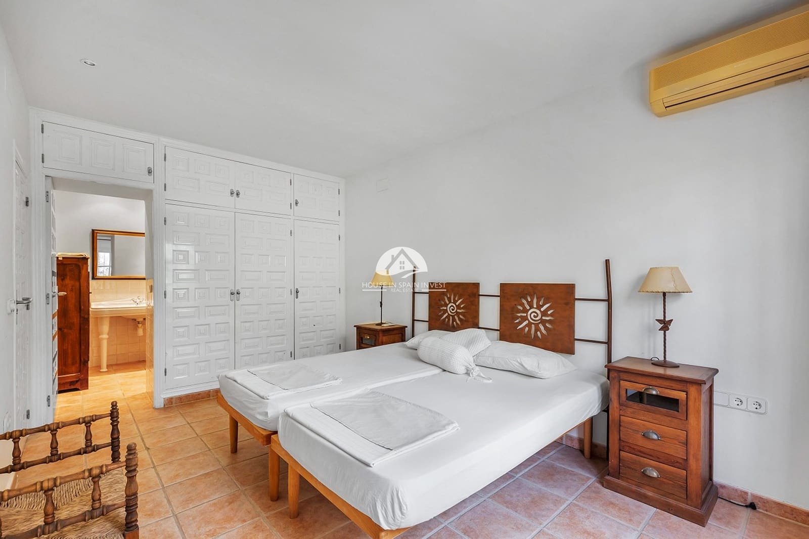 3 chambre Villa/Maison à vendre à Torrevieja avec piscine garage - 649 000 € (Ref: 10042360)