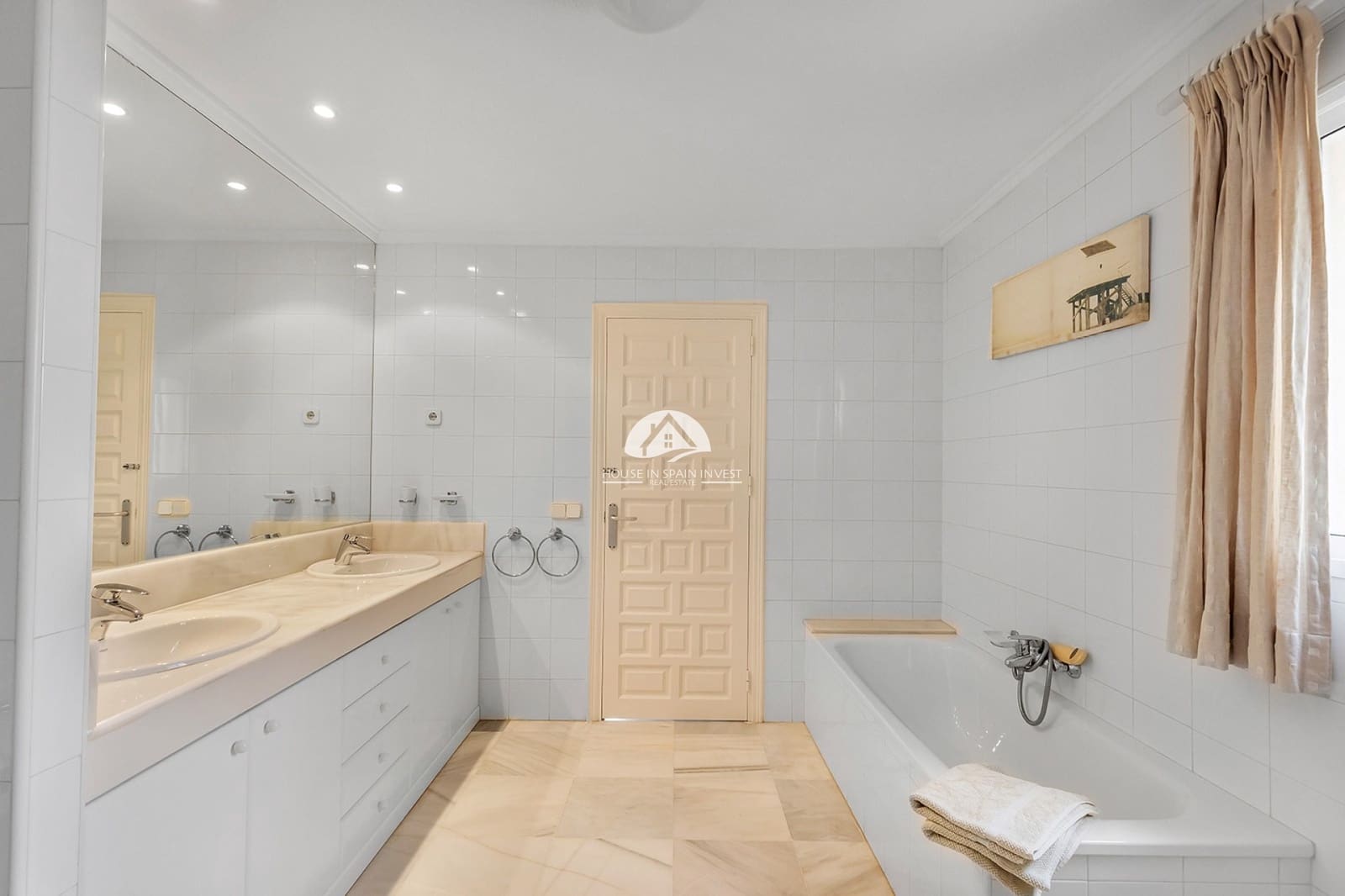 3 chambre Villa/Maison à vendre à Torrevieja avec piscine garage - 649 000 € (Ref: 10042360)