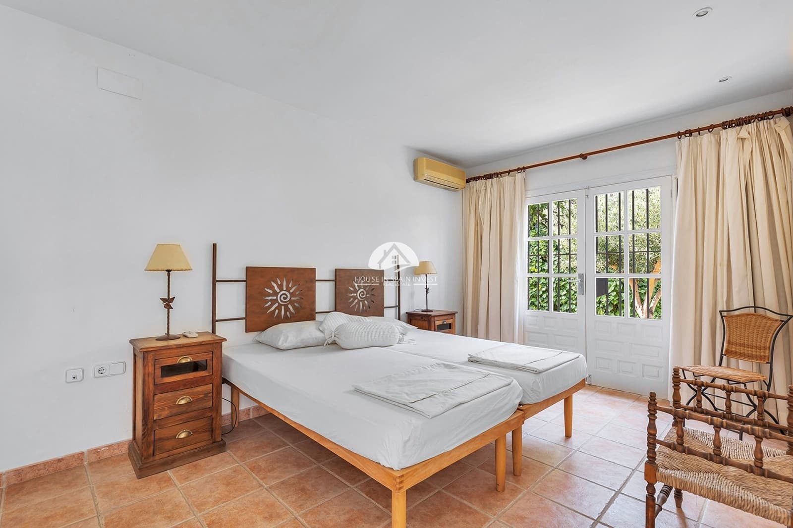 3 chambre Villa/Maison à vendre à Torrevieja avec piscine garage - 649 000 € (Ref: 10042360)