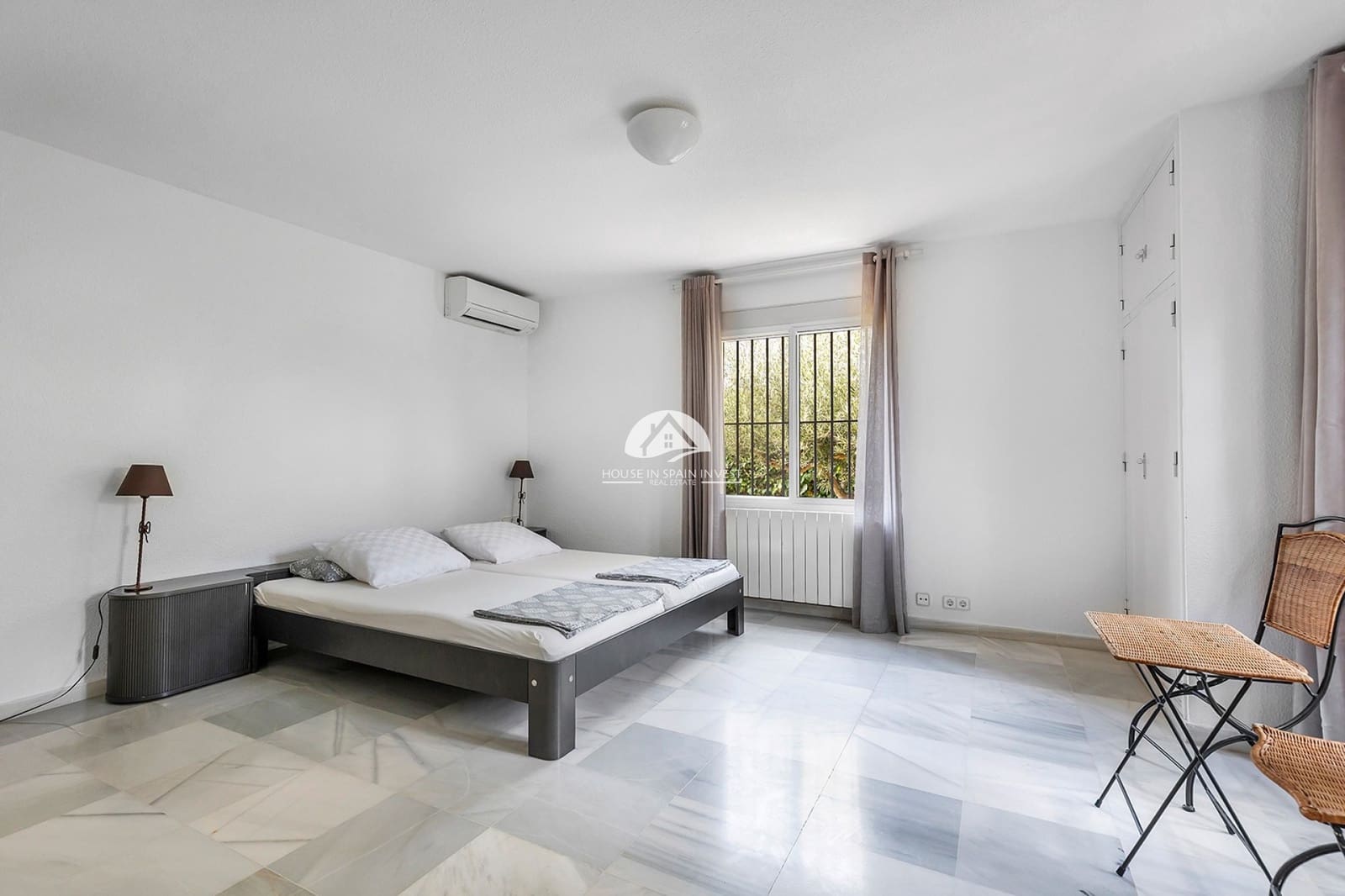 3 chambre Villa/Maison à vendre à Torrevieja avec piscine garage - 649 000 € (Ref: 10042360)