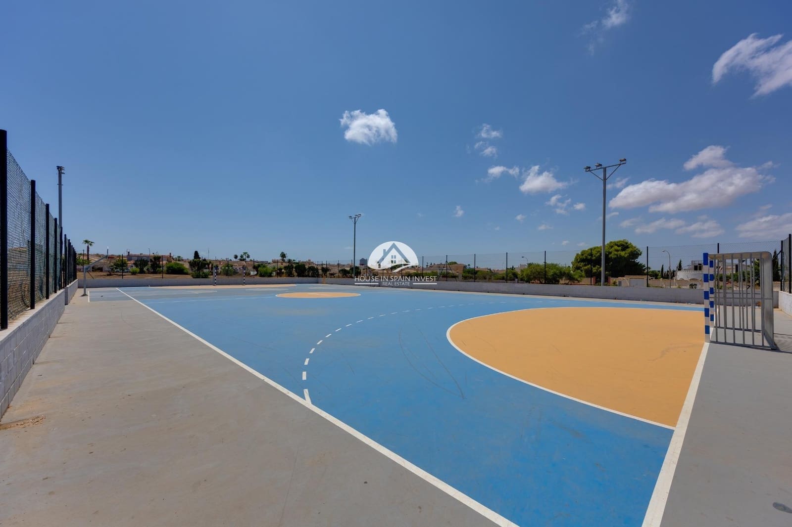 1 bedroom Townhouse for sale in Torrevieja - € 119,999 (Ref: 10042362)