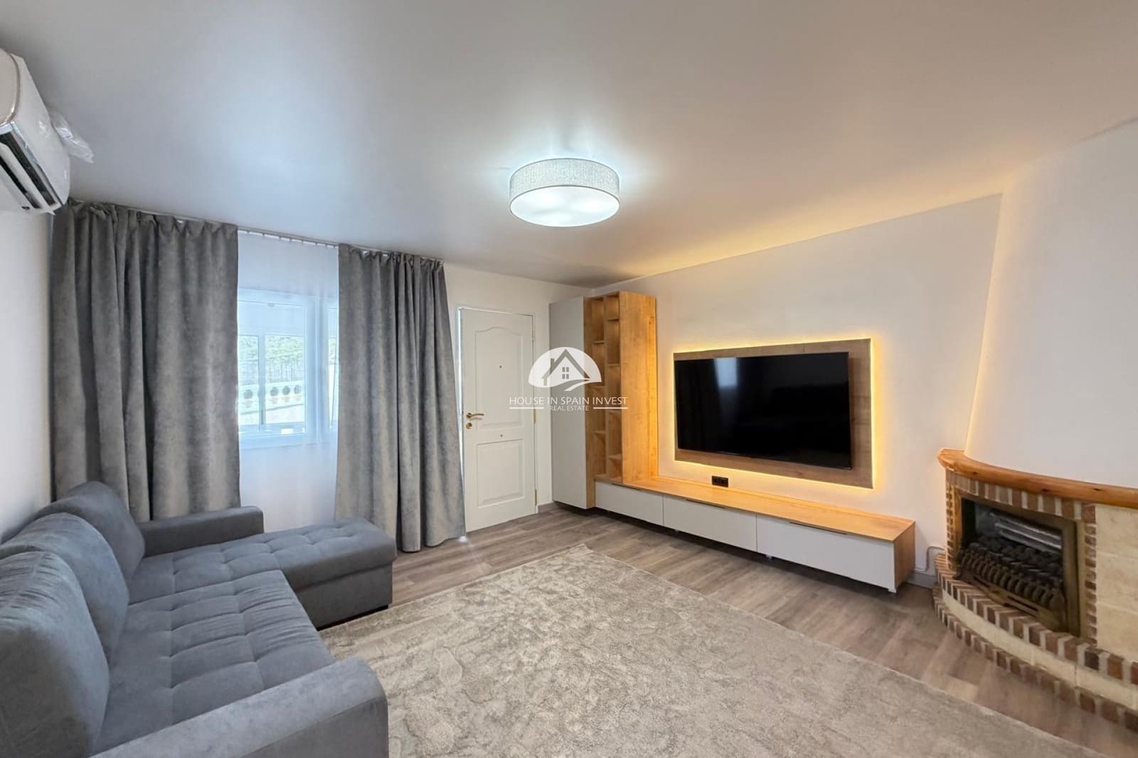 2 bedroom Townhouse for sale in Torrevieja with pool - € 249,900 (Ref: 10042365)