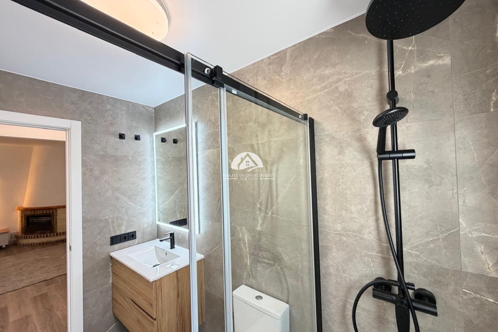 2 bedroom Townhouse for sale in Torrevieja with pool - € 249,900 (Ref: 10042365)
