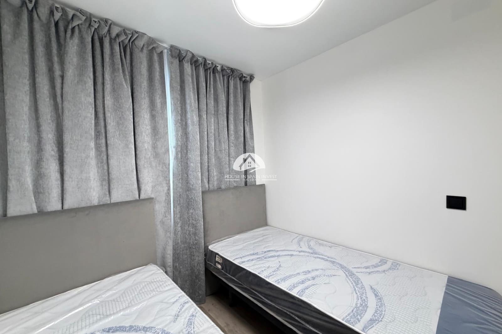 2 bedroom Townhouse for sale in Torrevieja with pool - € 249,900 (Ref: 10042365)