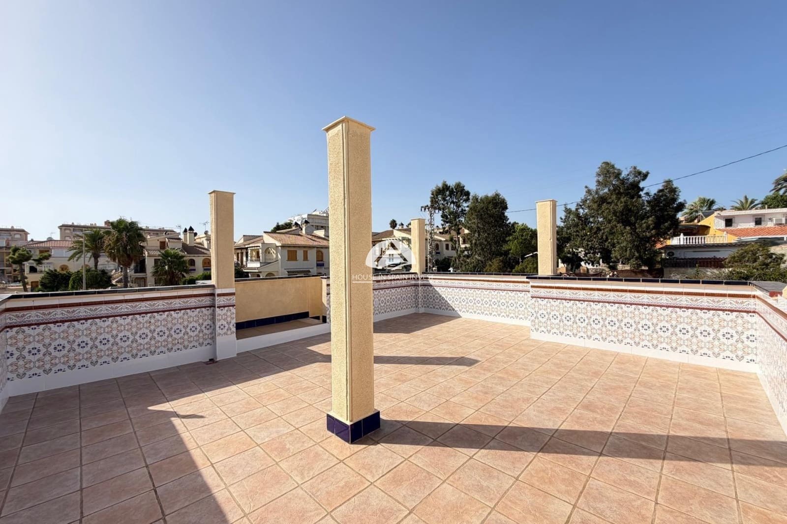2 bedroom Townhouse for sale in Torrevieja with pool - € 249,900 (Ref: 10042365)