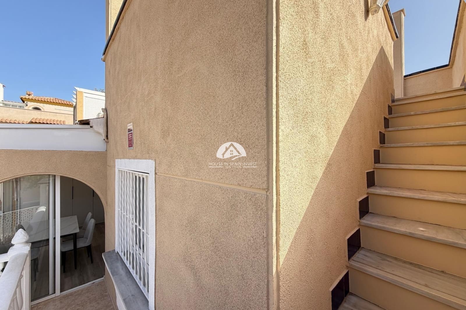 2 bedroom Townhouse for sale in Torrevieja with pool - € 249,900 (Ref: 10042365)