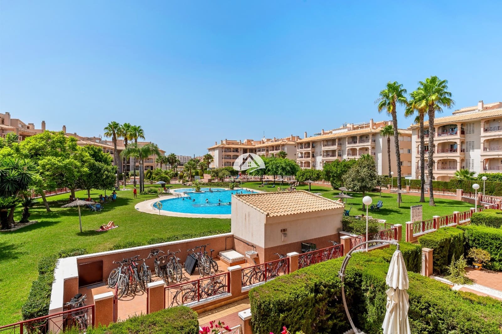 2 bedroom Apartment for sale in Playa Flamenca with pool garage - € 215,000 (Ref: 10042368)