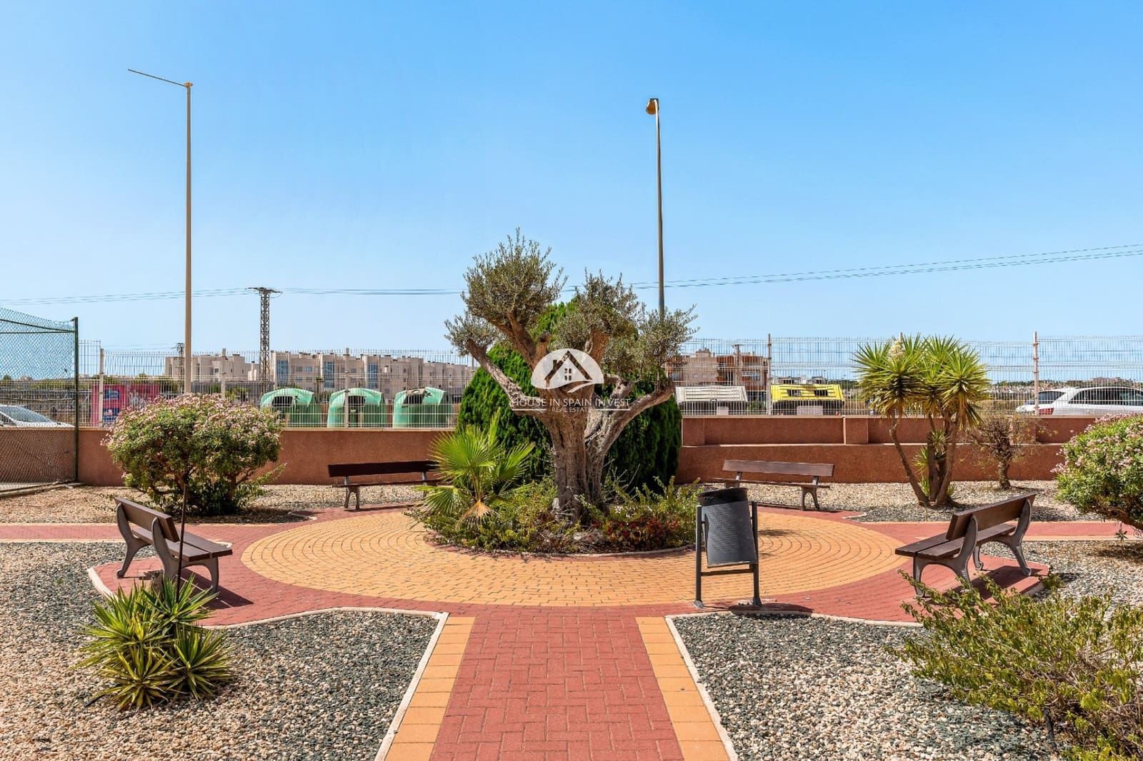 2 bedroom Apartment for sale in Playa Flamenca with pool garage - € 215,000 (Ref: 10042368)