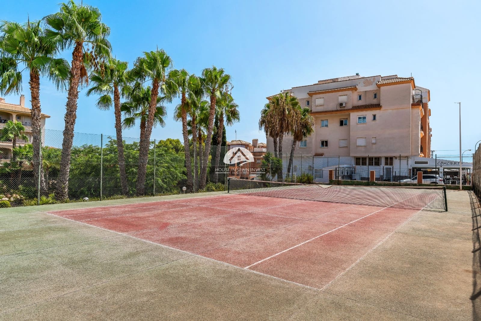 2 bedroom Apartment for sale in Playa Flamenca with pool garage - € 215,000 (Ref: 10042368)
