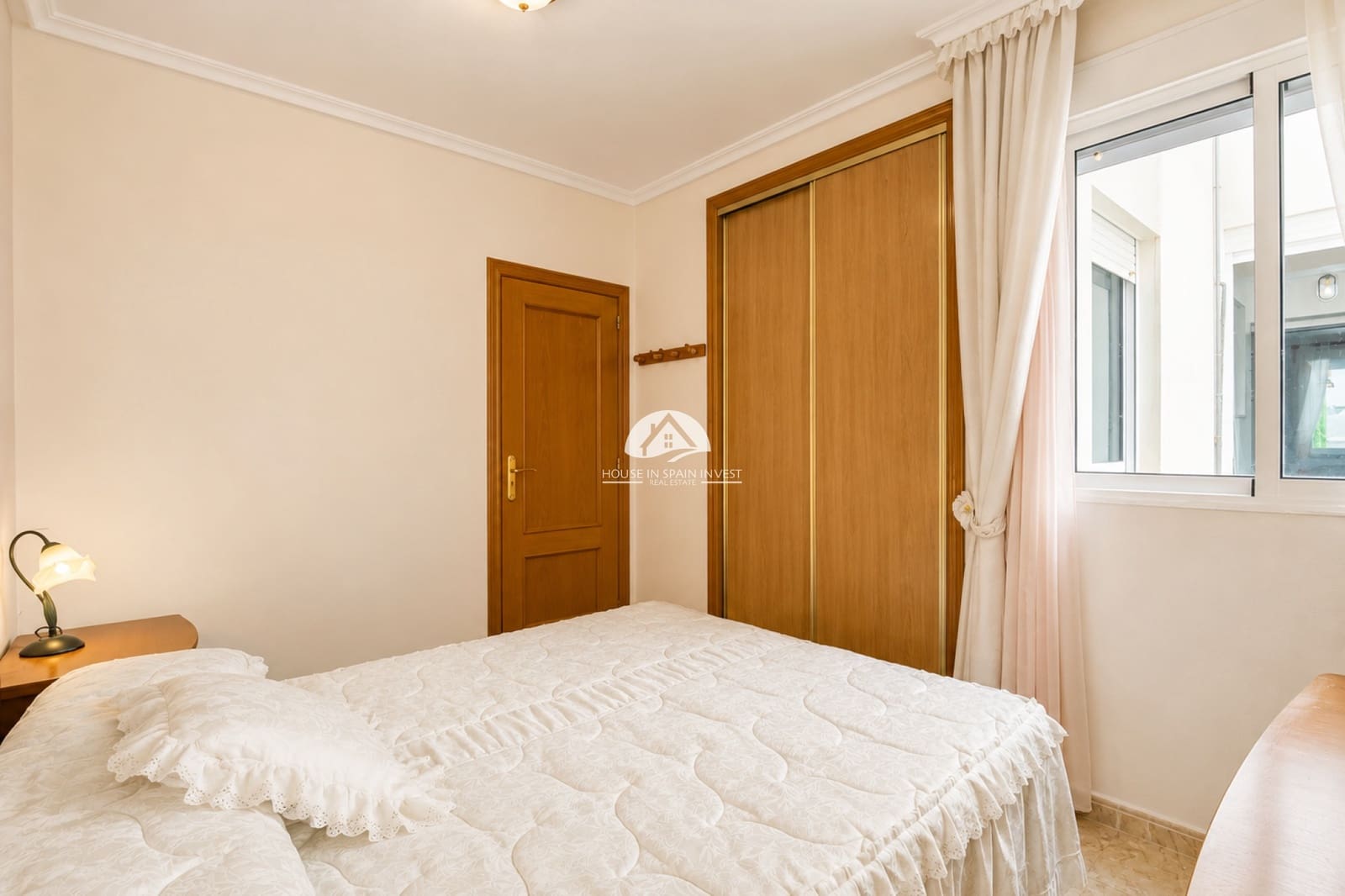 2 bedroom Apartment for sale in Torrevieja - € 145,000 (Ref: 10042481)