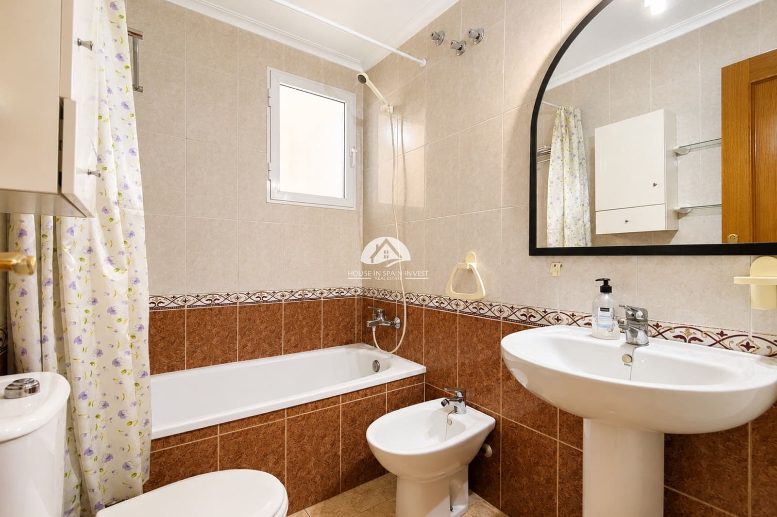 2 bedroom Apartment for sale in Torrevieja - € 145,000 (Ref: 10042481)