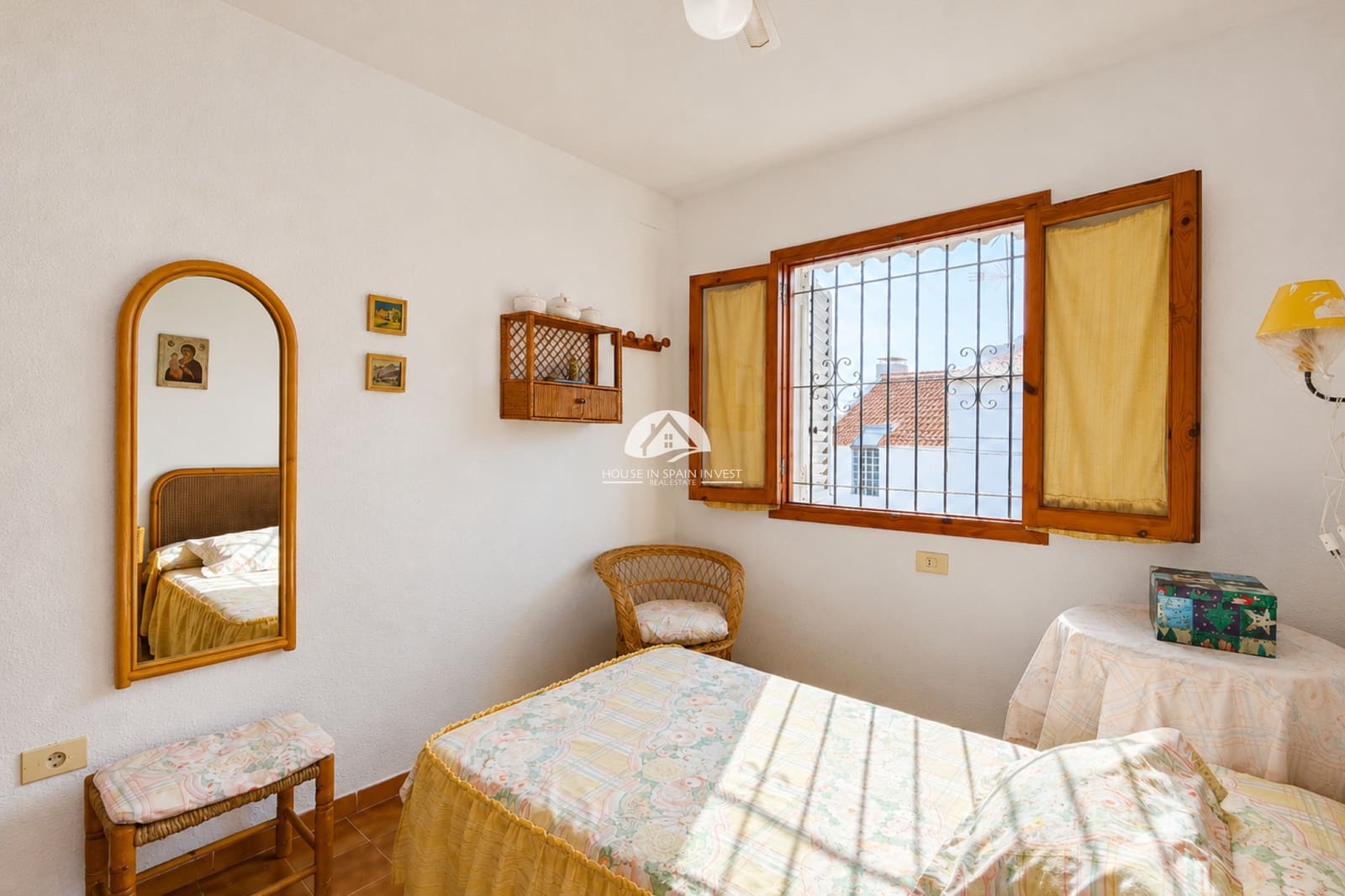 2 quarto Casa em Banda para venda em Torrevieja com piscina - 210 000 € (Ref: 10048713)