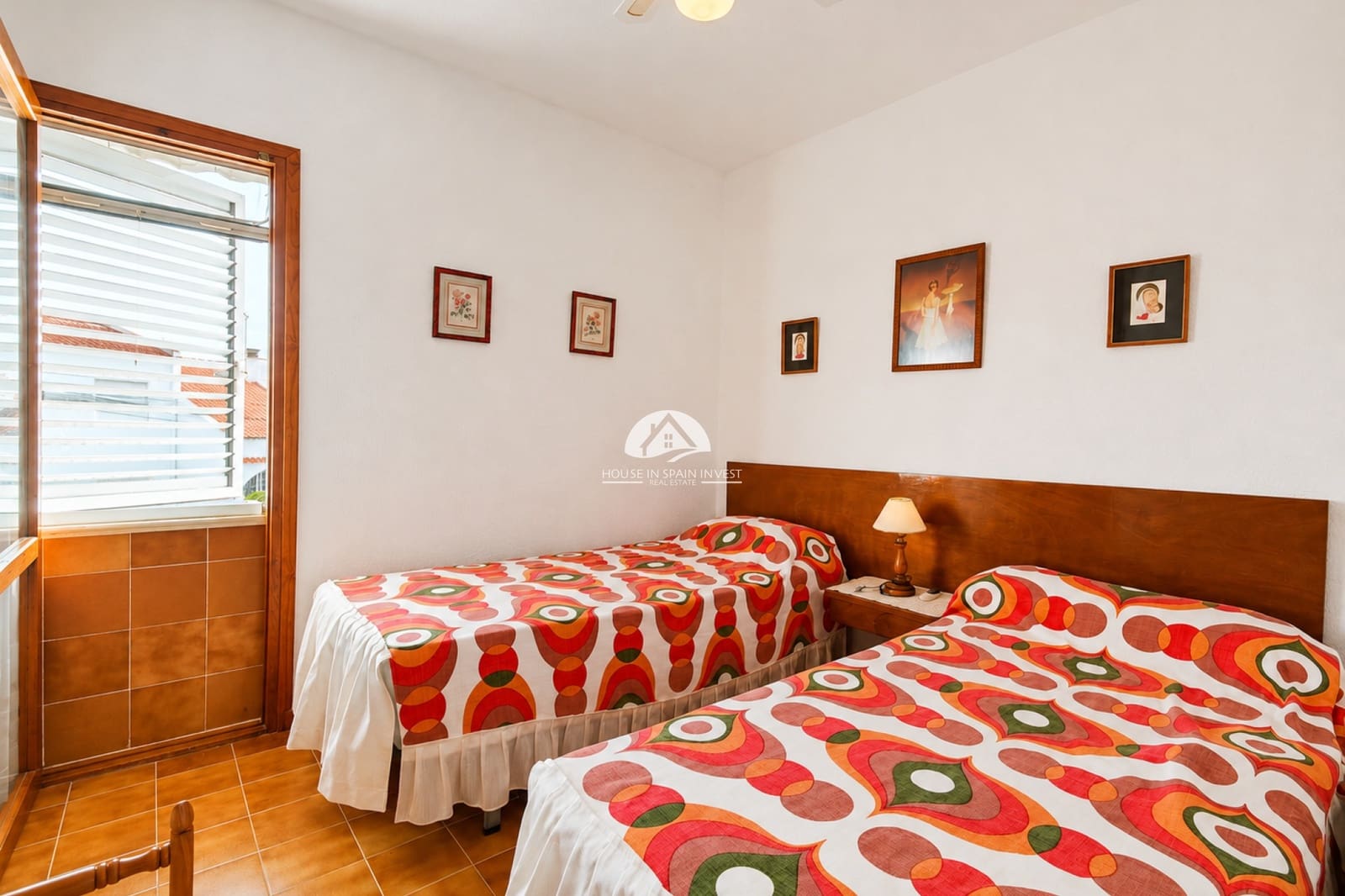 2 quarto Casa em Banda para venda em Torrevieja com piscina - 210 000 € (Ref: 10048713)