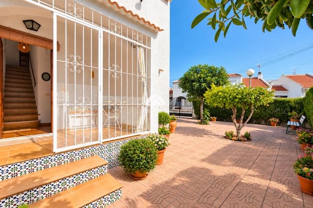 2 sovrum Hus till salu i Nueva Torrevieja, Torrevieja med pool - 210 000 € (Ref: 10048713)