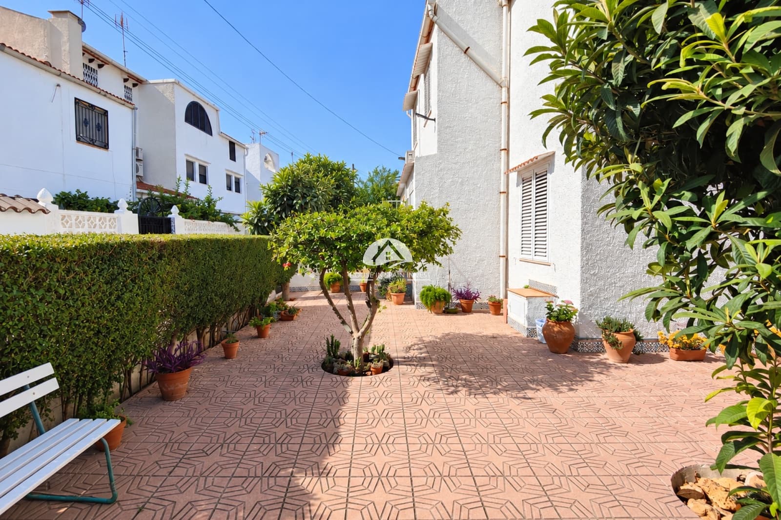 2 quarto Casa em Banda para venda em Torrevieja com piscina - 210 000 € (Ref: 10048713)