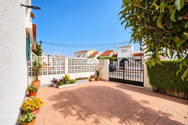 2 sovrum Hus till salu i Nueva Torrevieja, Torrevieja med pool - 210 000 € (Ref: 10048713)