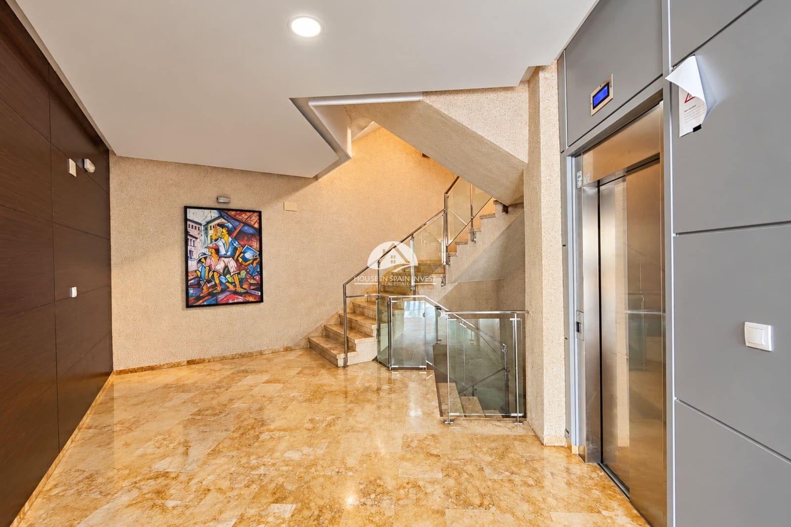 Apartamento de 3 habitaciones en Torrevieja en venta con piscina garaje - 459.000 € (Ref: 10061059)