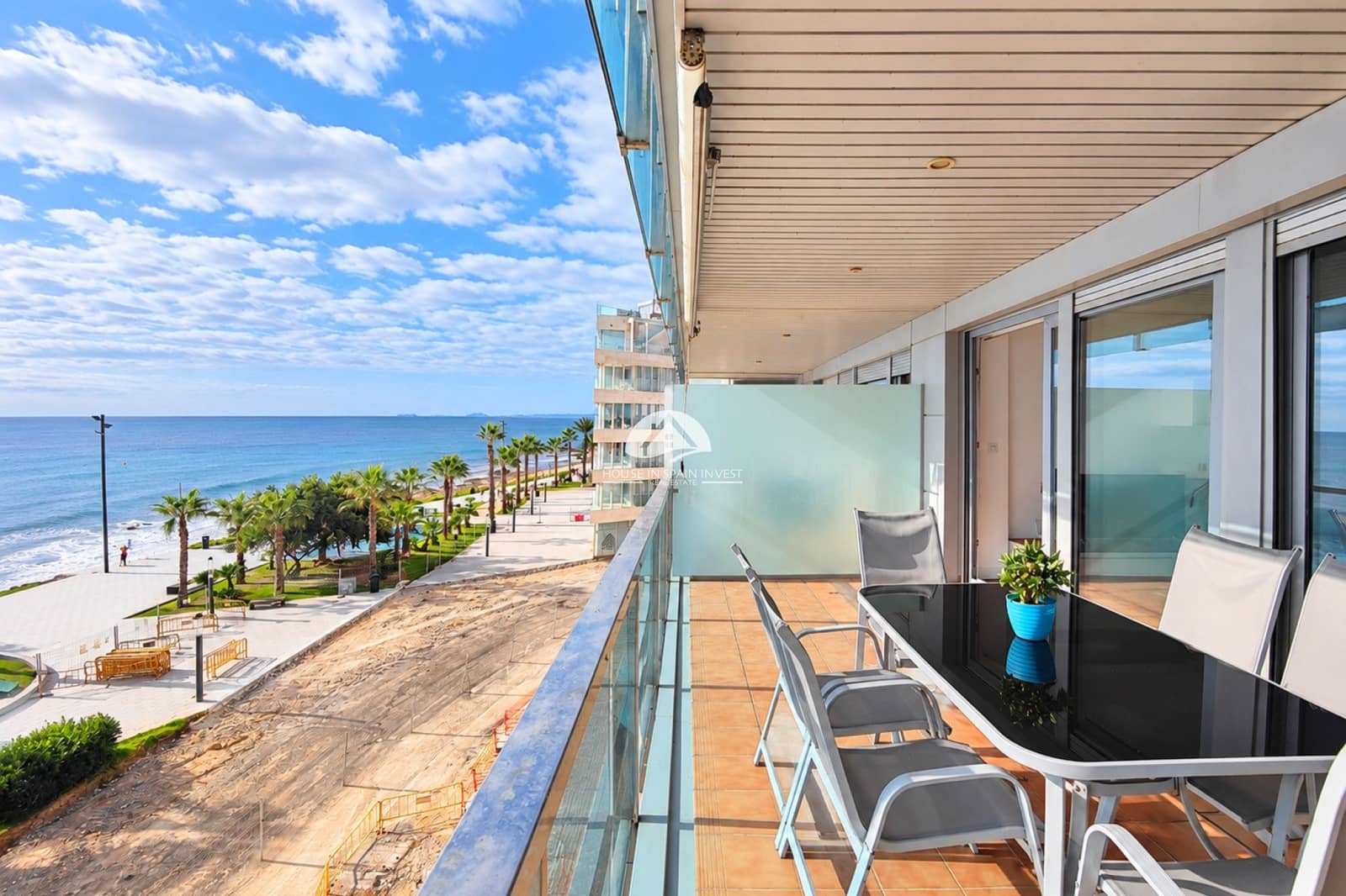 Apartamento de 3 habitaciones en Torrevieja en venta con piscina garaje - 459.000 € (Ref: 10061059)