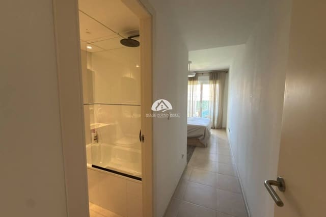 2 soverom Leilighet til salgs i Blue Lagoon med svømmebasseng garasje - € 175 000 (Ref: 10061061)