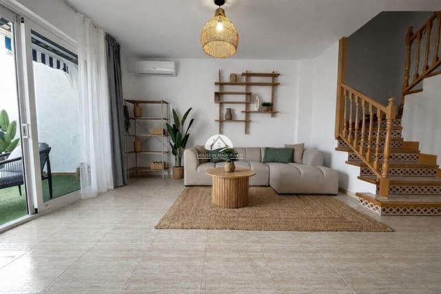 3 quarto Casa em Banda para venda em Dehesa de Campoamor, Orihuela com piscina - 375 000 € (Ref: 10061063)