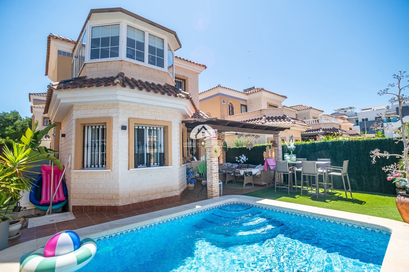 2 sypialnia Willa na sprzedaż w Guardamar del Segura z basenem - 299 500 € (Ref: 10110329)