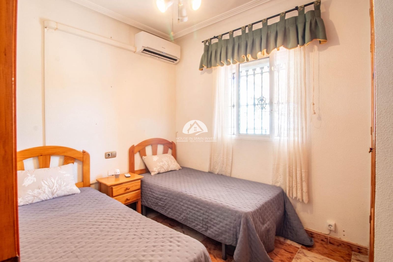 2 sypialnia Dom na sprzedaż w La Zenia z basenem garażem - 179 900 € (Ref: 10110334)