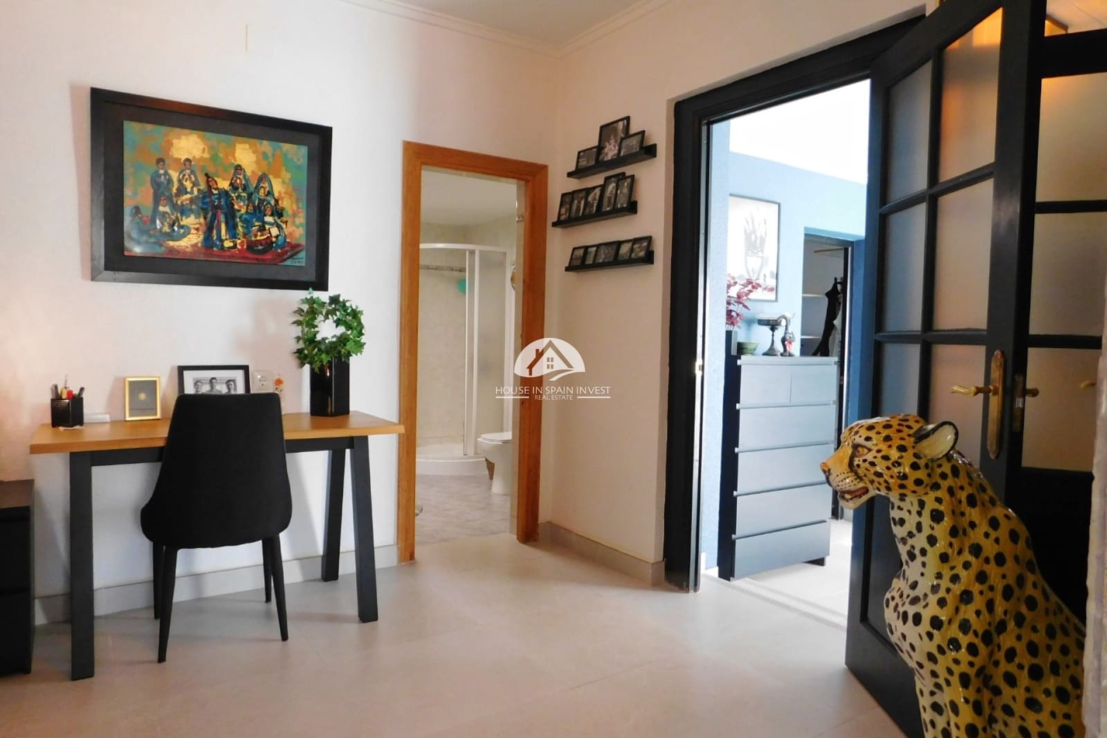 3 makuuhuone Huvila myytävänä paikassa Torrevieja mukana uima-altaan 
autotalli - 399 900 € (Ref: 10110335)