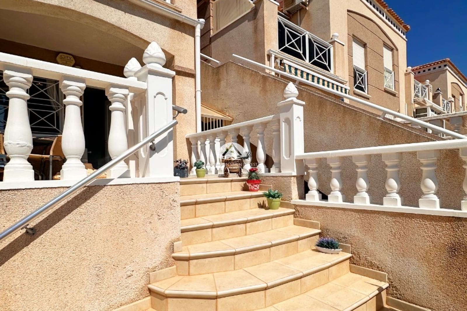 2 chambre Bungalow à vendre à Torrevieja avec piscine garage - 179 950 € (Ref: 10110343)
