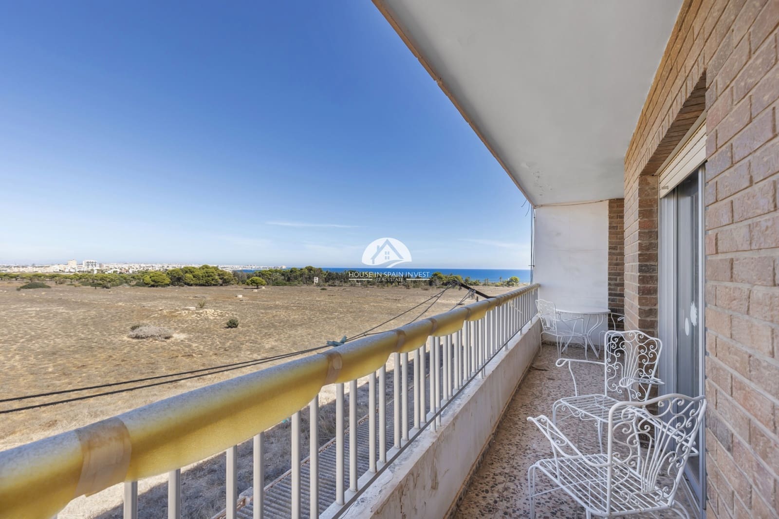 2 bedroom Apartment for sale in Punta Prima with pool - € 155,000 (Ref: 10117511)