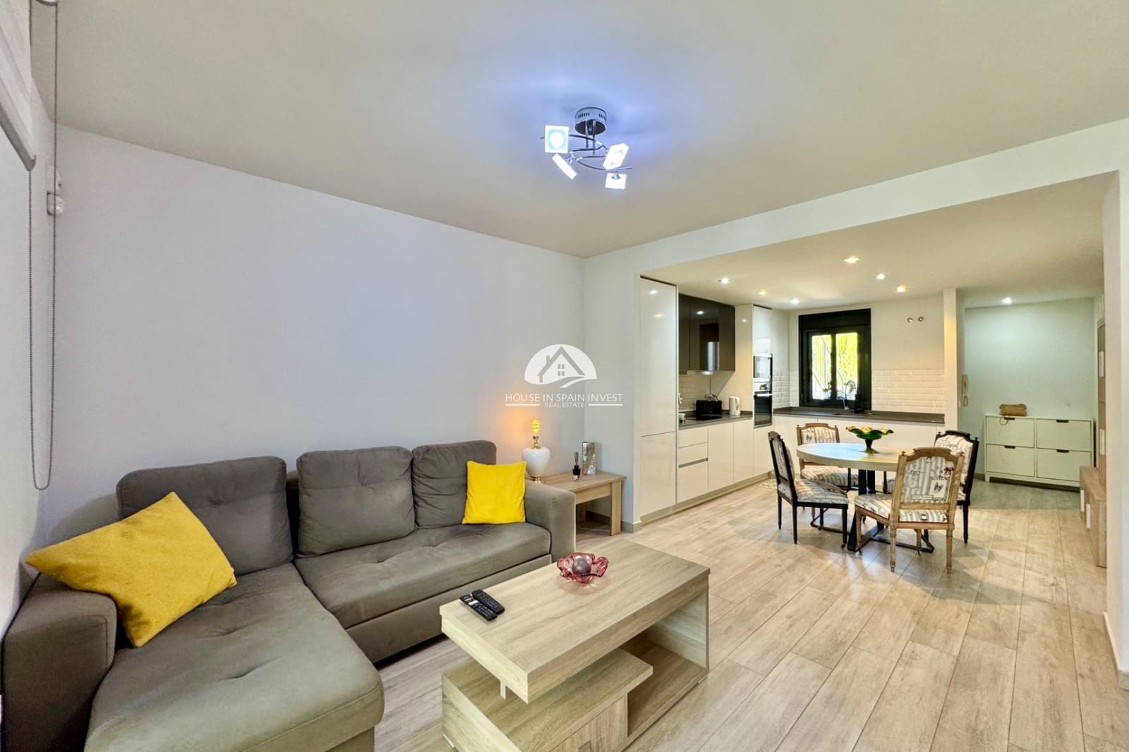 2 sovrum Lägenhet till salu i Orihuela Costa med pool garage - 220 000 € (Ref: 10117513)
