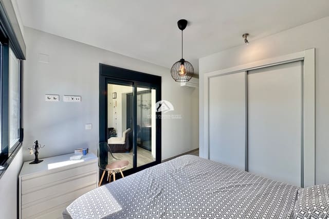 2 sovrum Lägenhet till salu i Blue Lagoon med pool garage - 220 000 € (Ref: 10117513)