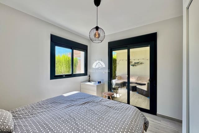 2 sovrum Lägenhet till salu i Blue Lagoon med pool garage - 220 000 € (Ref: 10117513)