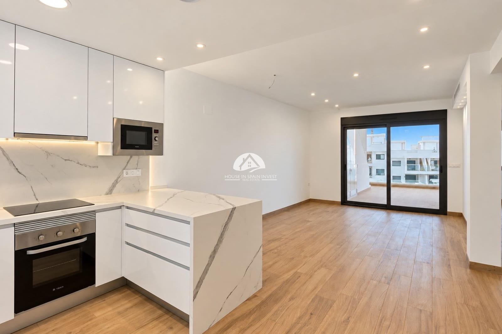 2 soveværelse Bungalow til salg i Los Balcones med swimmingpool garage - € 359.990 (Ref: 10145413)