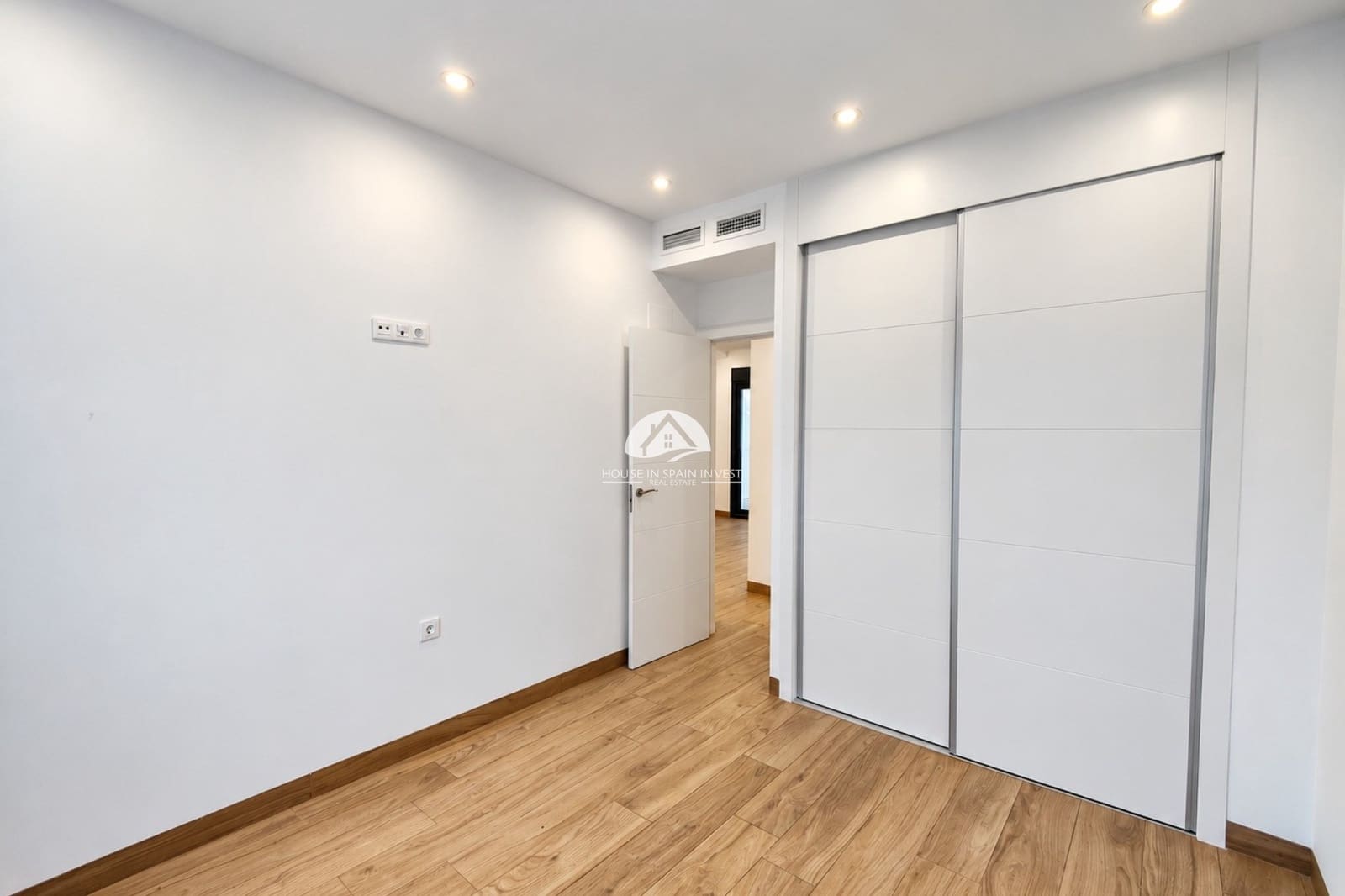 2 soveværelse Bungalow til salg i Los Balcones med swimmingpool garage - € 359.990 (Ref: 10145413)