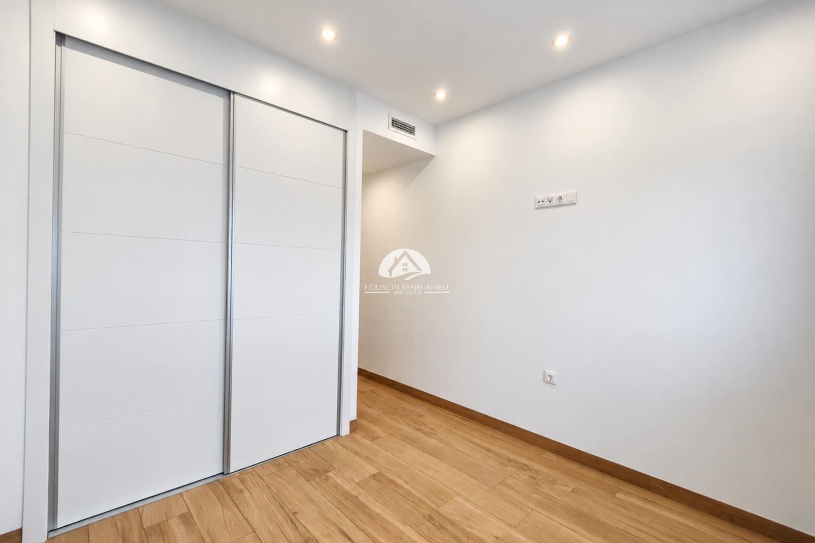 2 soveværelse Bungalow til salg i Los Balcones med swimmingpool garage - € 359.990 (Ref: 10145413)