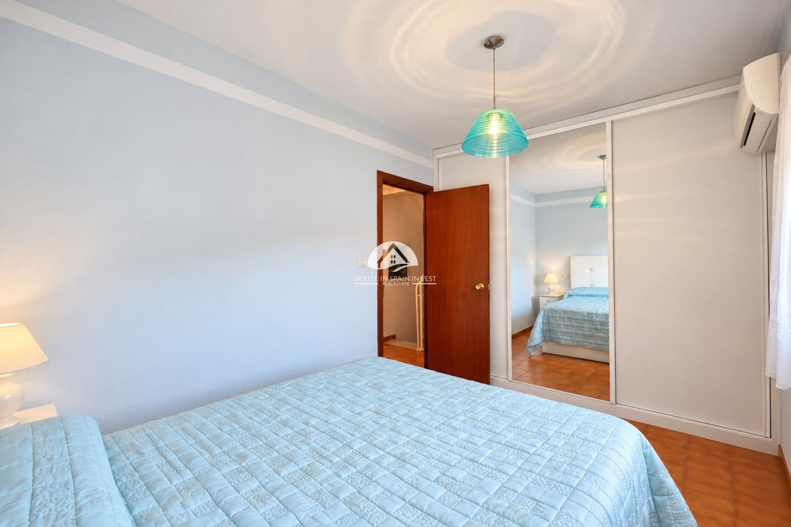 5 soverom Hus til salgs i Torrevieja med svømmebasseng garasje - € 350 000 (Ref: 10153250)