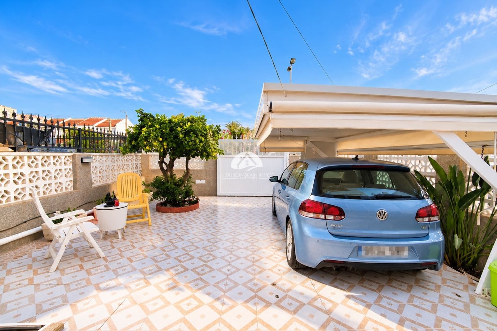 5 soverom Hus til salgs i Torrevieja med svømmebasseng garasje - € 350 000 (Ref: 10153250)