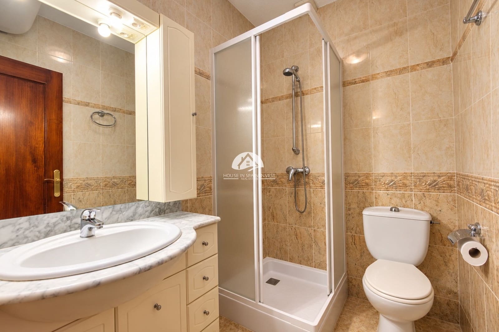 5 soverom Hus til salgs i Torrevieja med svømmebasseng garasje - € 350 000 (Ref: 10153250)