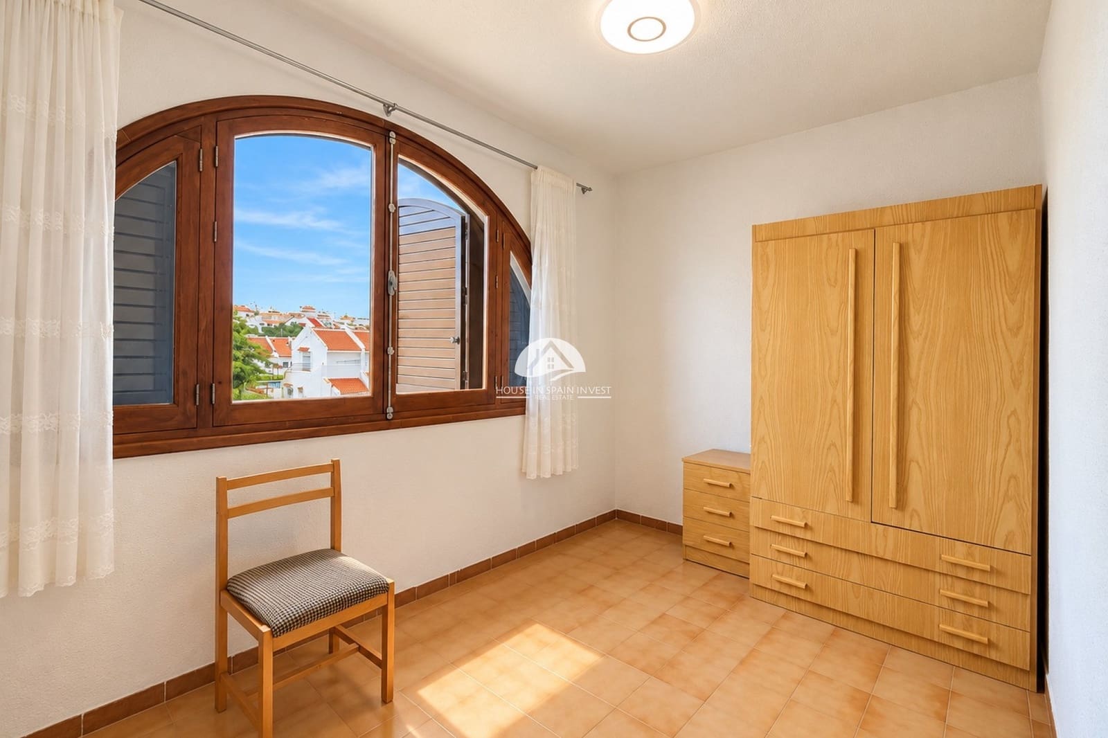 5 soverom Hus til salgs i Torrevieja med svømmebasseng garasje - € 350 000 (Ref: 10153250)