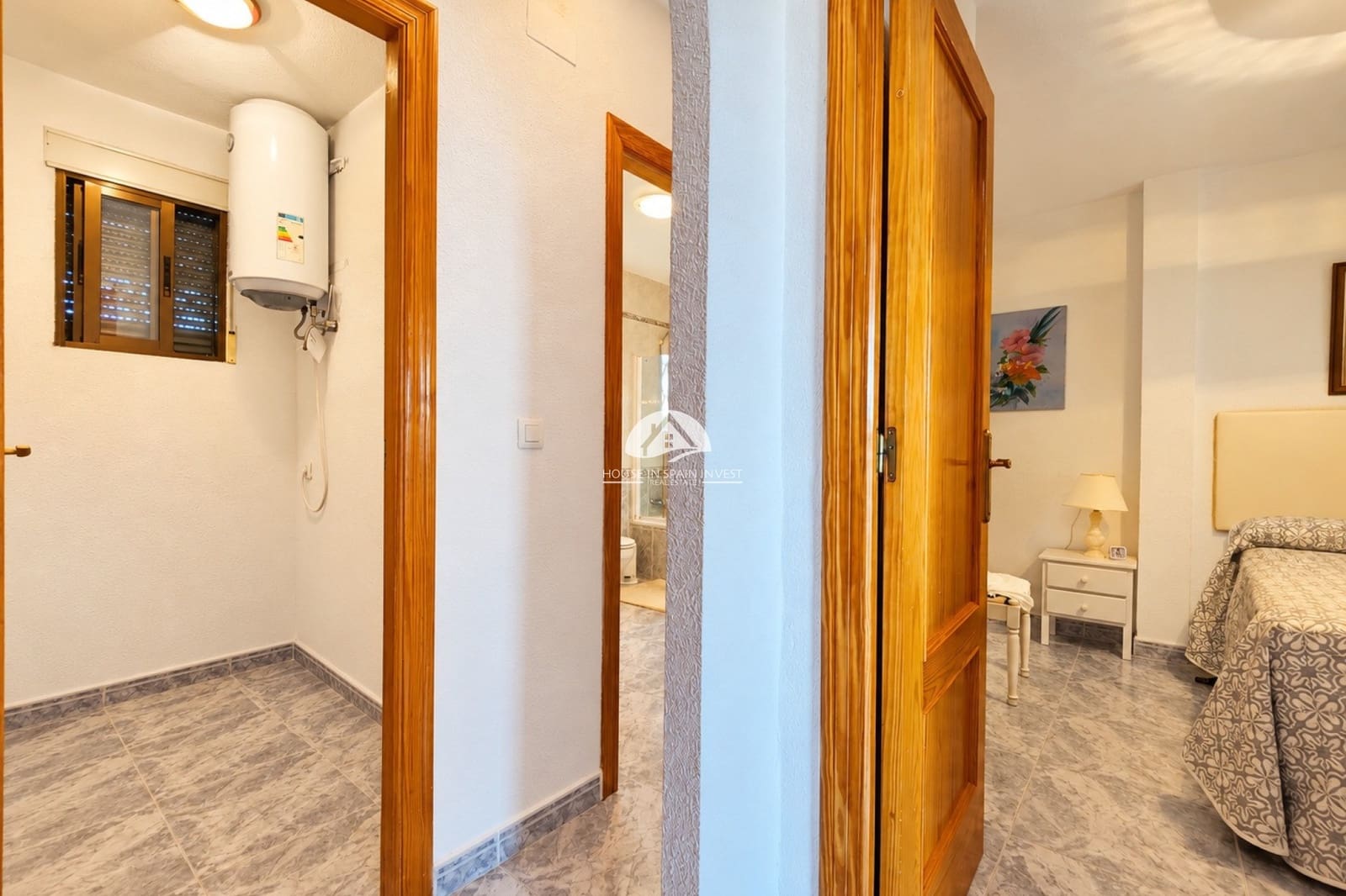 5 soverom Hus til salgs i Torrevieja med svømmebasseng garasje - € 350 000 (Ref: 10153250)