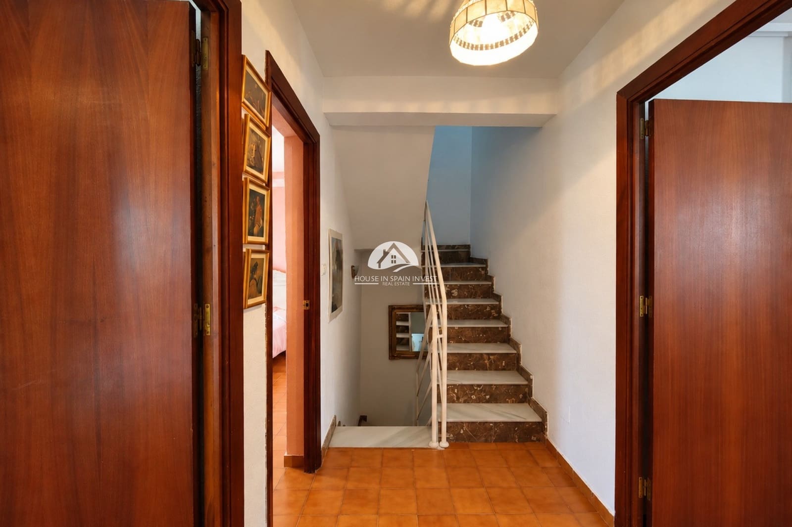 5 soverom Hus til salgs i Torrevieja med svømmebasseng garasje - € 350 000 (Ref: 10153250)