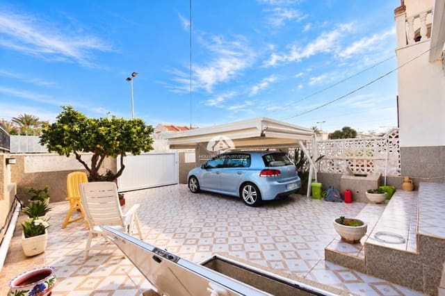 5 soverom Hus til salgs i Nueva Torrevieja, Torrevieja med svømmebasseng garasje - € 350 000 (Ref: 10153250)