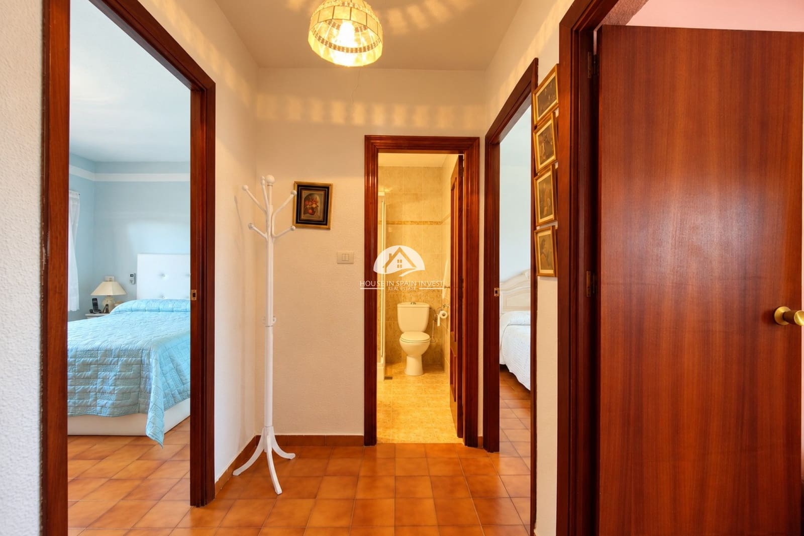 5 soverom Hus til salgs i Torrevieja med svømmebasseng garasje - € 350 000 (Ref: 10153250)