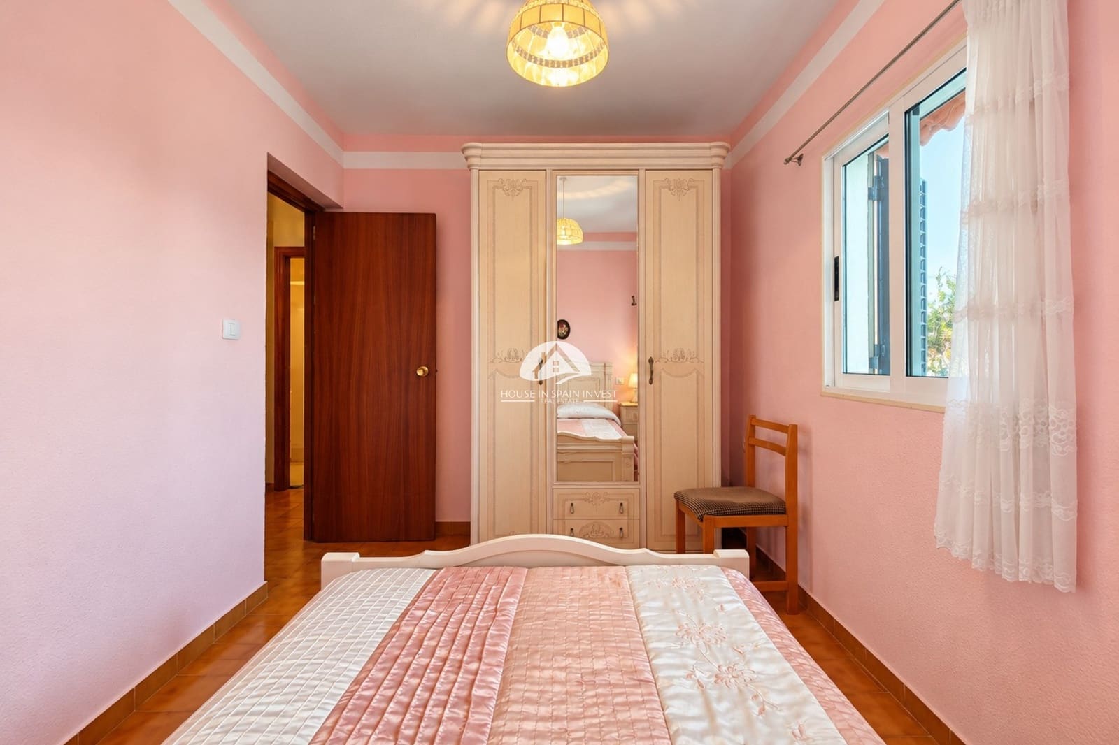 5 soverom Hus til salgs i Torrevieja med svømmebasseng garasje - € 350 000 (Ref: 10153250)