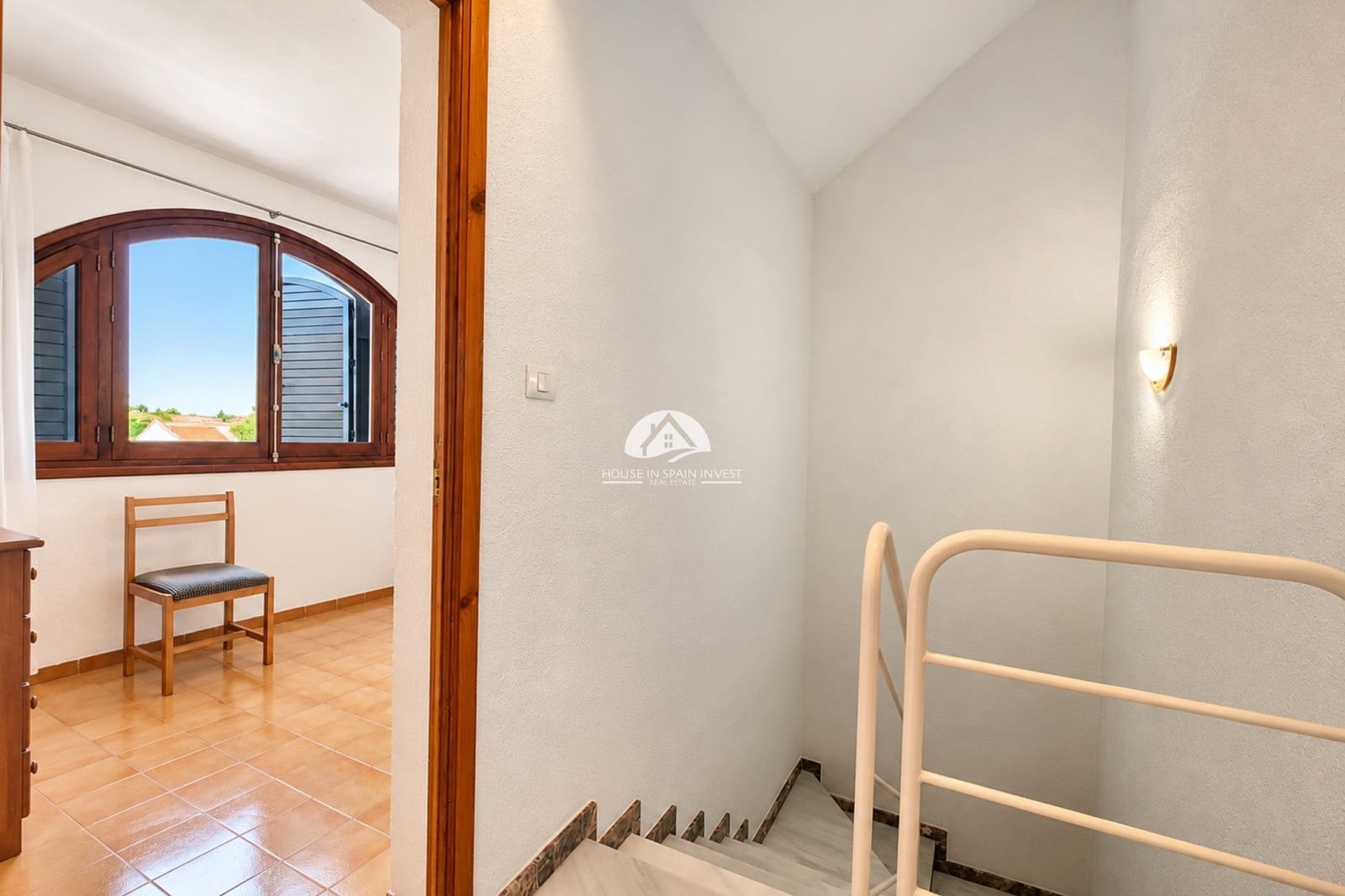 5 soverom Hus til salgs i Torrevieja med svømmebasseng garasje - € 350 000 (Ref: 10153250)