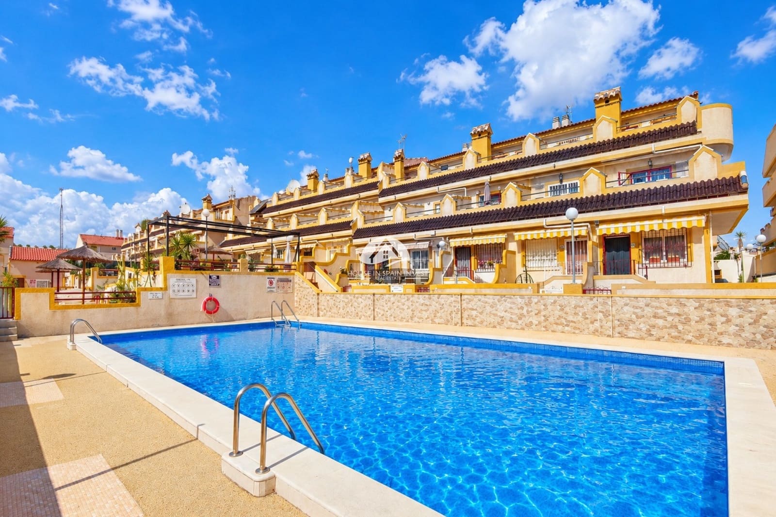 3 bedroom Townhouse for sale in La Florida with pool garage - € 197,950 (Ref: 10158344)