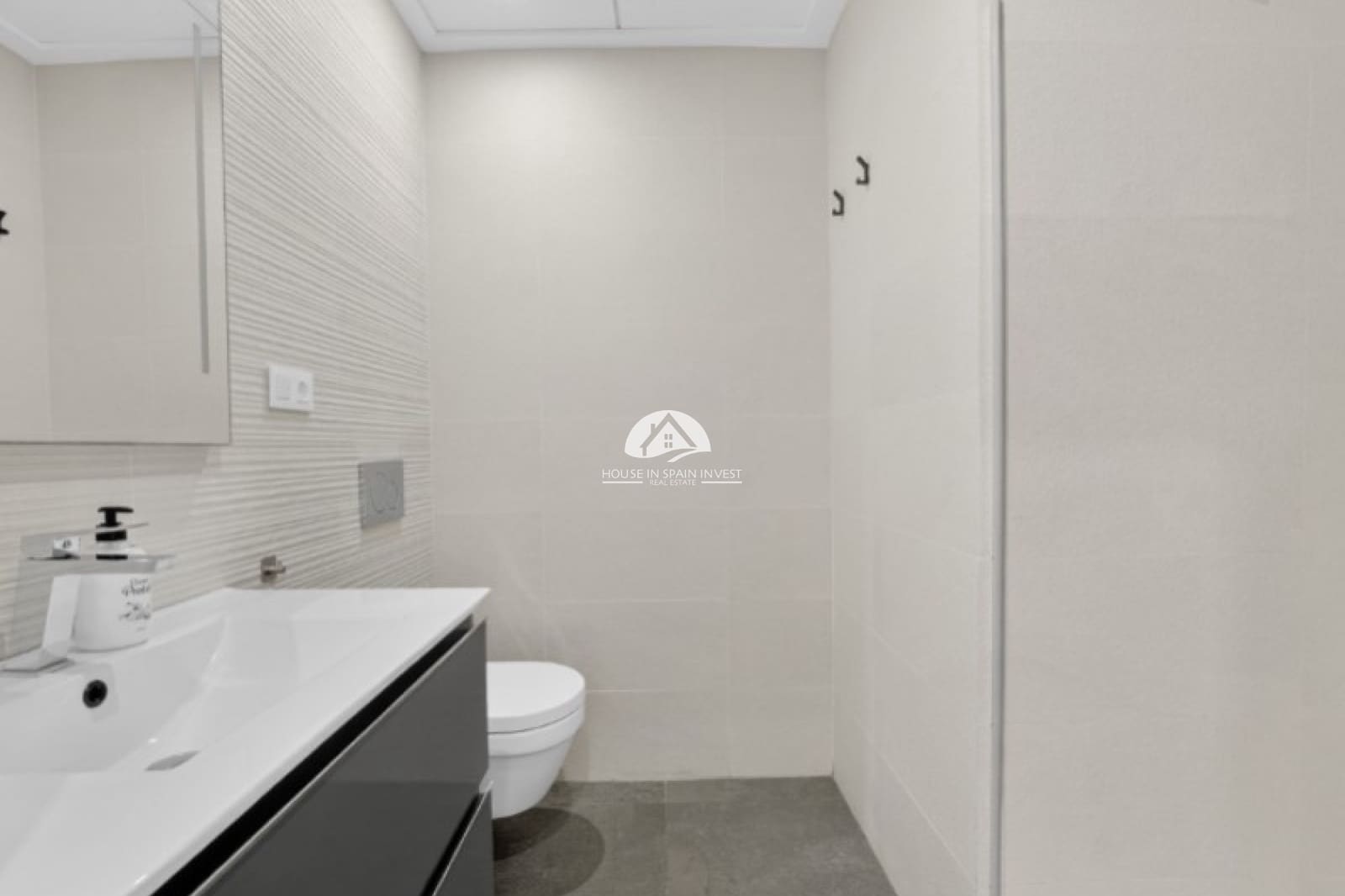 2 slaapkamer Penthouse te koop in Torrevieja met zwembad garage - € 289.000 (Ref: 10158874)