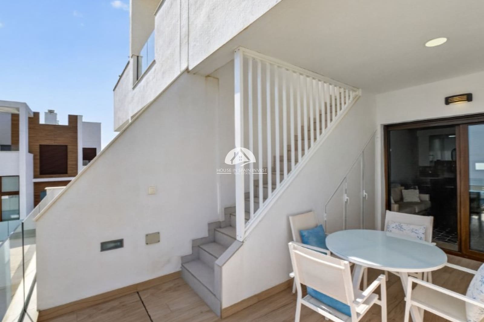 2 slaapkamer Penthouse te koop in Torrevieja met zwembad garage - € 289.000 (Ref: 10158874)