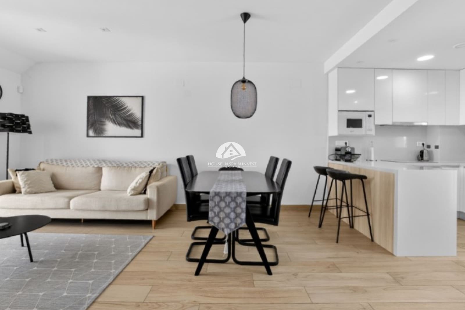 2 slaapkamer Penthouse te koop in Torrevieja met zwembad garage - € 289.000 (Ref: 10158874)
